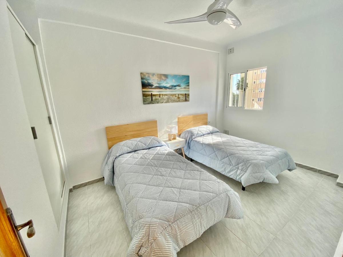 Amplio Apartamento Con Vistas Al Mar, Parking Y Wifi Alicante Exteriér fotografie